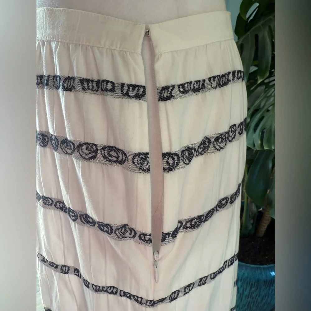 Talbots Black and White Patterned Skirt - Picture 5 of 6